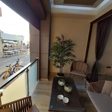 Rika's Luxury Seaside * خانيا