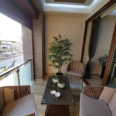 Rika's Luxury Seaside *