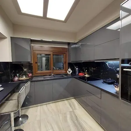 Rika's Luxury Seaside Daire Hanya