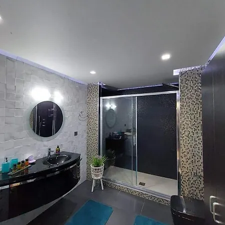 Rika's Luxury Seaside