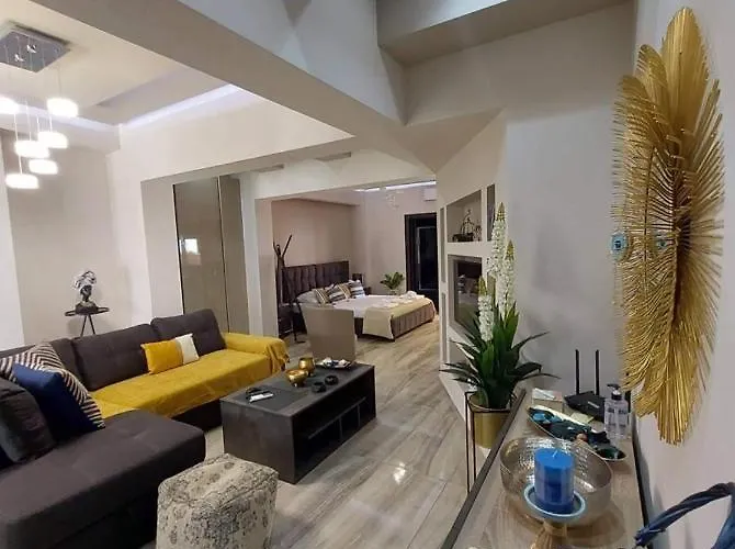 Rika's Luxury Seaside *