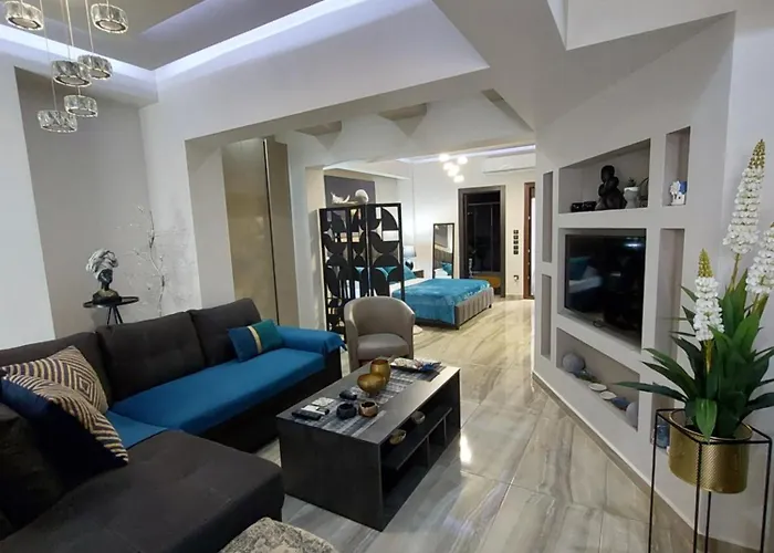 Rika's Luxury Seaside 하니아