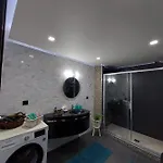 아파트 Rika's Luxury Seaside