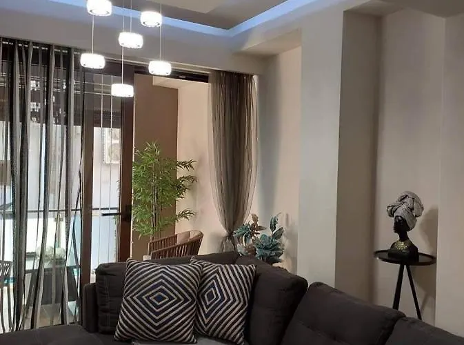 Rika's Luxury Seaside Apartament