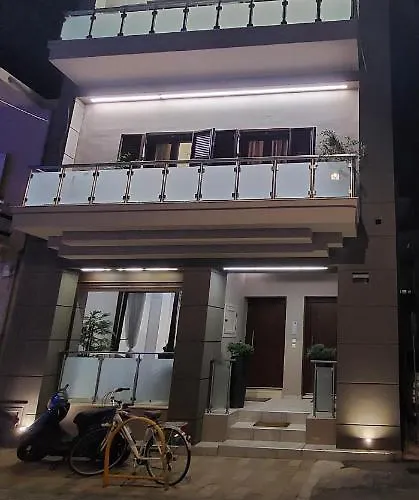 Rika's Luxury Seaside Apartament *